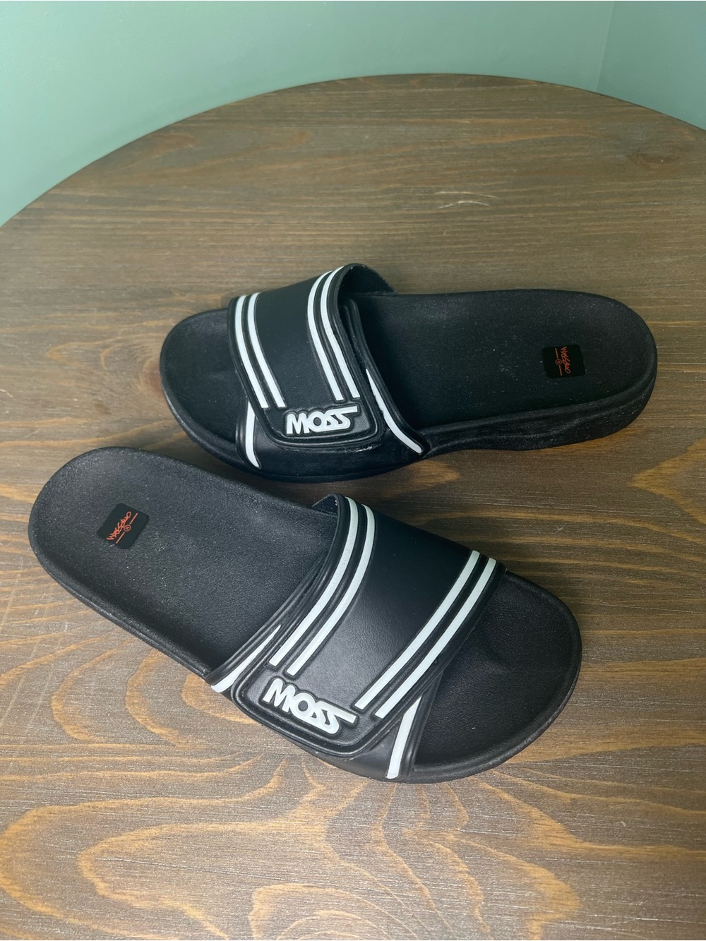 Mossimo Women’s Slip On Slide Sandals Black White Strap Size 8 Y2K Casual